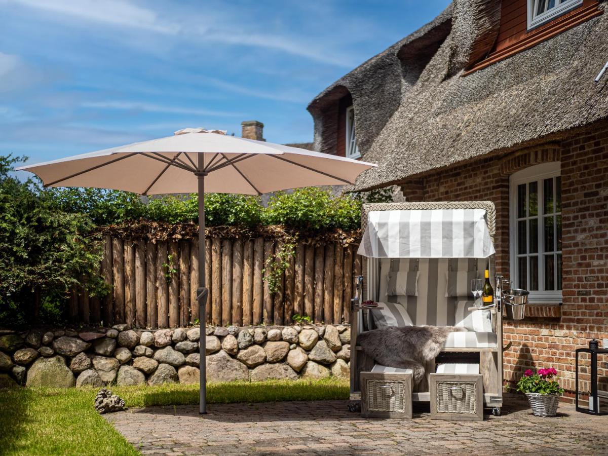 Suedwind's Friesenlodge Ferienhaus *